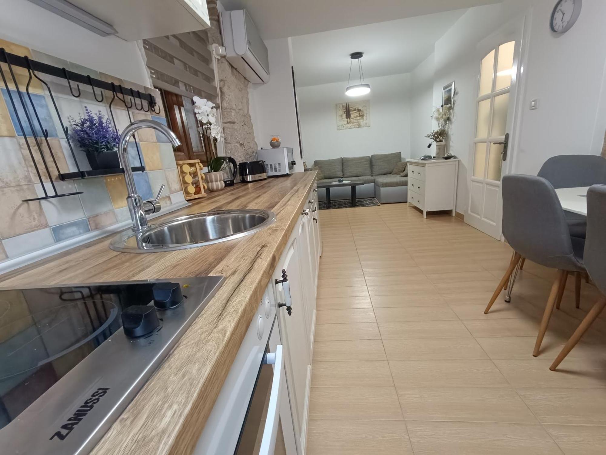 Adria Pearl Appartments Apartament